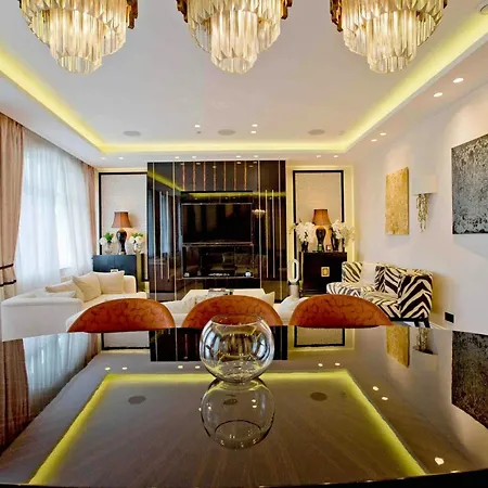 Villa Cityscape Place