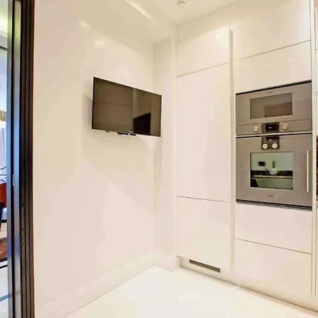 Villa Cityscape Place *